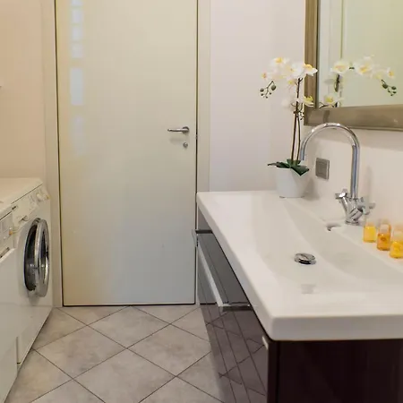 Trilocale Centro, Esclusivo 100 Mq Con 3 Balconi Apartment