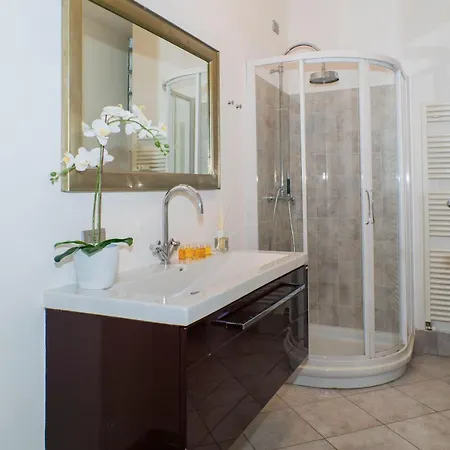 Trilocale Centro, Esclusivo 100 Mq Con 3 Balconi Apartment