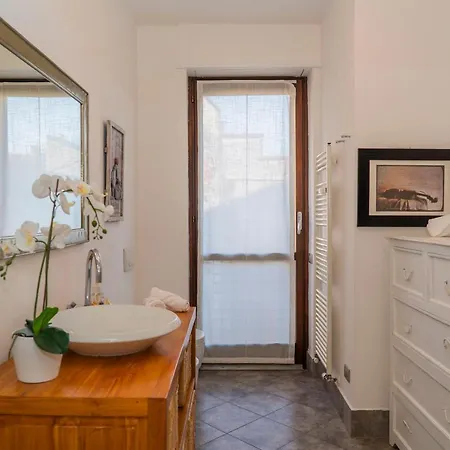 Trilocale Centro, Esclusivo 100 Mq Con 3 Balconi Apartamento Como
