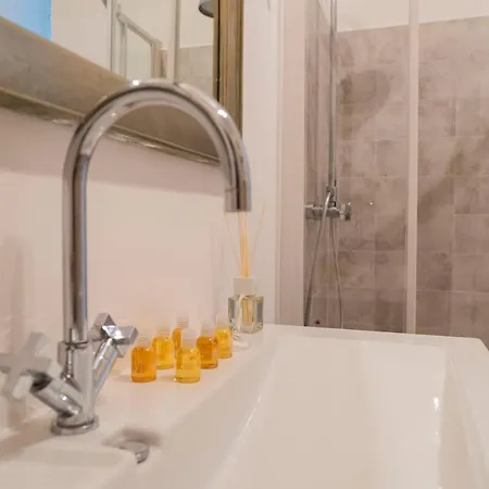 Trilocale Centro, Esclusivo 100 Mq Con 3 Balconi Apartment *