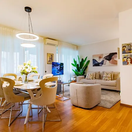 Prestige Centro By Icon7 Luxury